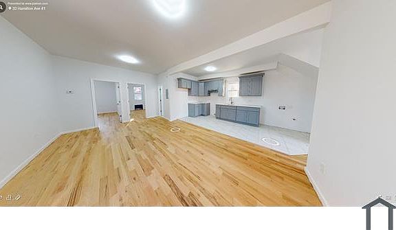 3rd image of 32 Hamilton St #1