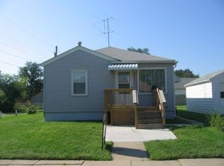621 E 18th St, Fremont, NE 68025