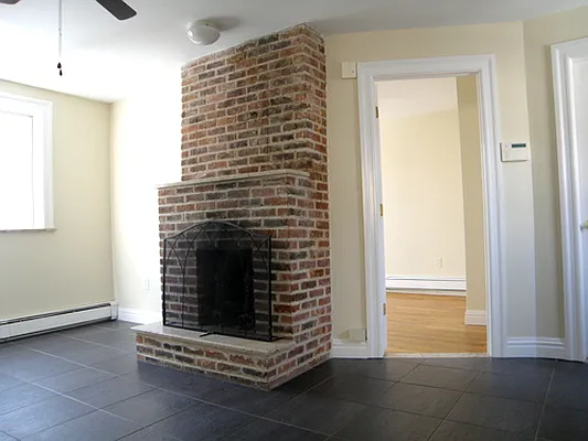 Rented by Vespa Properties Group | media 3