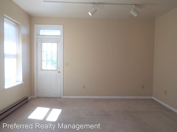 4th image of 27 W High St APT 201
