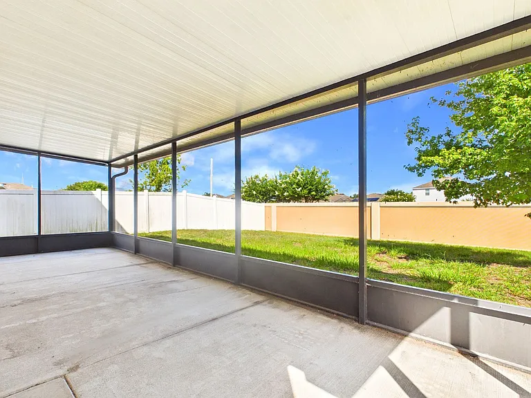 14517 Dunrobin Dr — Photo 42