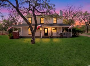 695 FOX TROTTER RD, Seguin, TX 78155