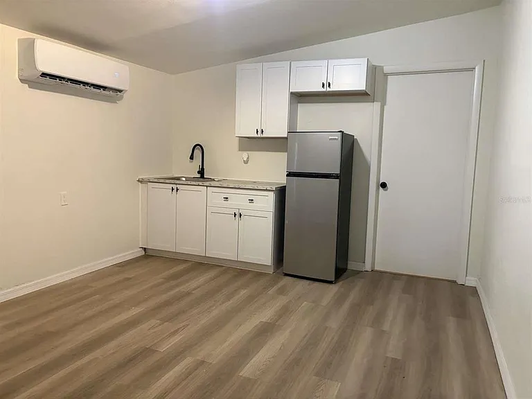 21988 Cellini Ave — Photo 18