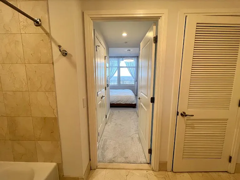 8220 Crestwood Heights Dr #1402 — Photo 16