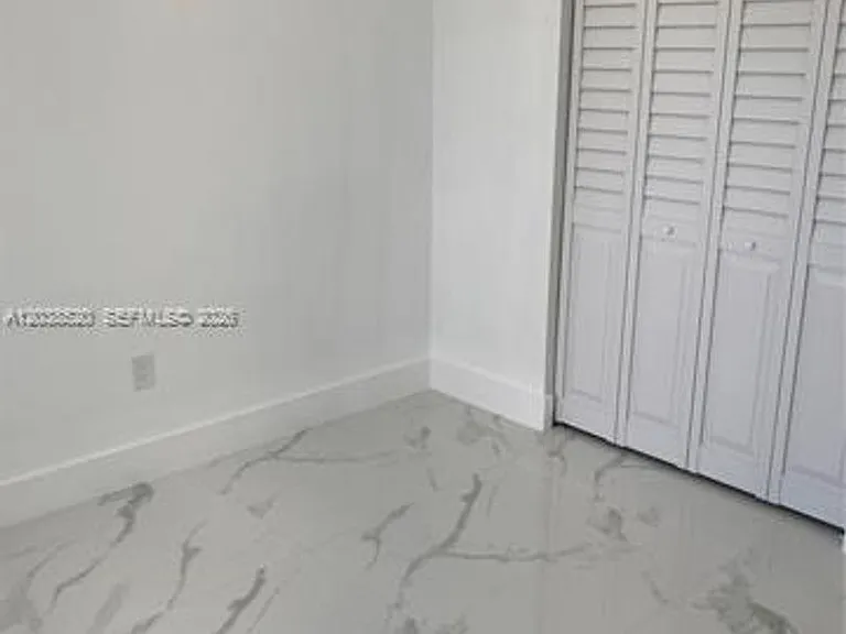 18765 SW 100th Ave — Photo 14