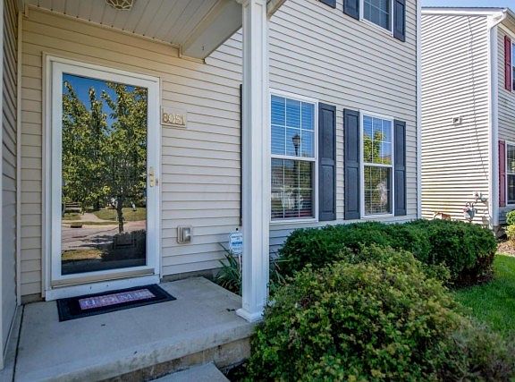 2nd image of 8051 Ashenden Dr