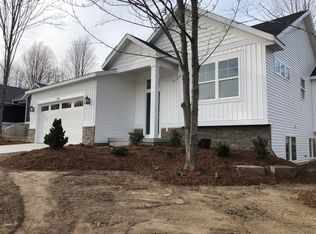 5347 Rischow Dr SW, Wyoming, MI 49509