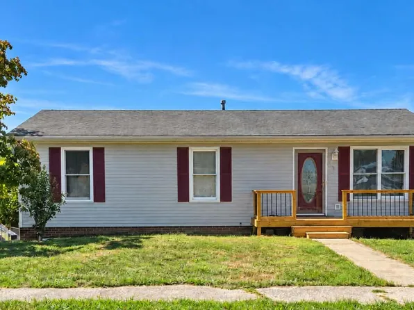 708 Broadway St, Irvine, KY 40336