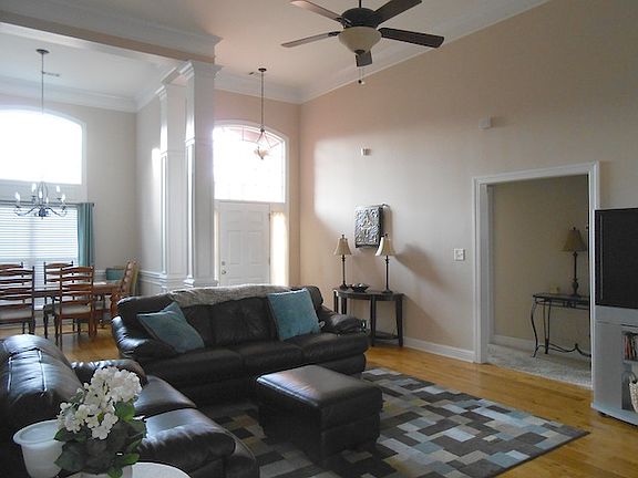 4th image of 205 Rosewater Dr