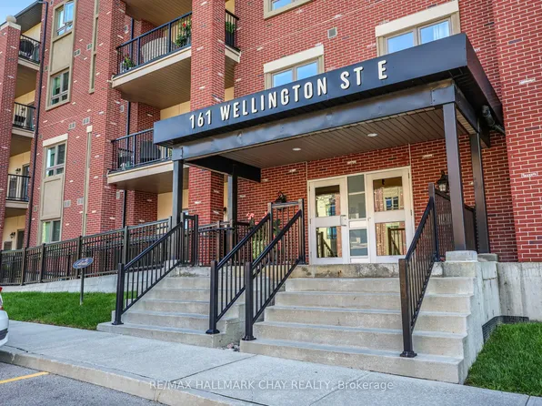 161 Wellington St E Unit 210, New Tecumseth, ON L9R 1G5