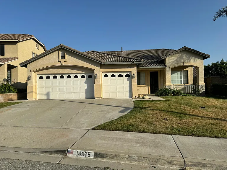 14975 Mount Wilson Ln — Photo 3