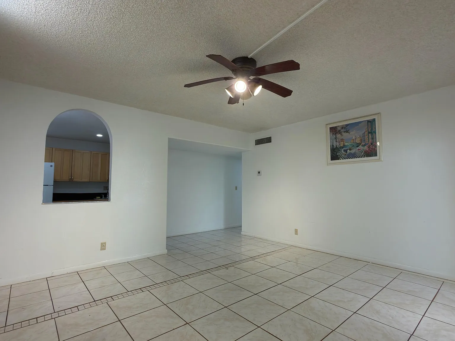 1 bed, 1.0 bath, 635 sqft, $1,690 — Photo 2