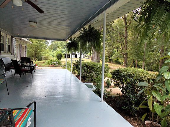 3rd image of 106 Whiskey River Dr