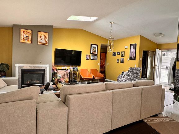 5th image of 11101 Canyon Cres