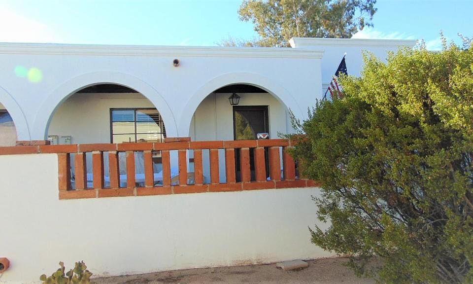 1st image of 424 S Paseo Cerro