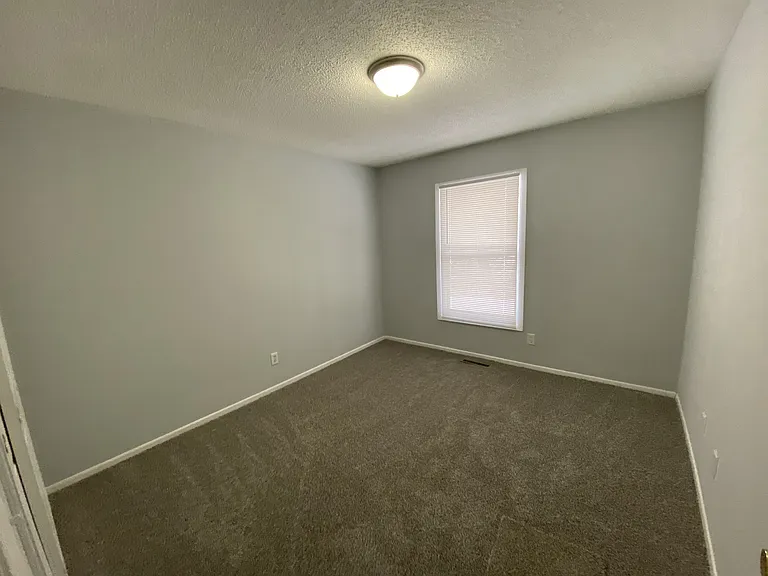 816 Hartford Ave — Photo 12