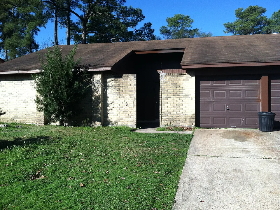 Bishops Gate Ln