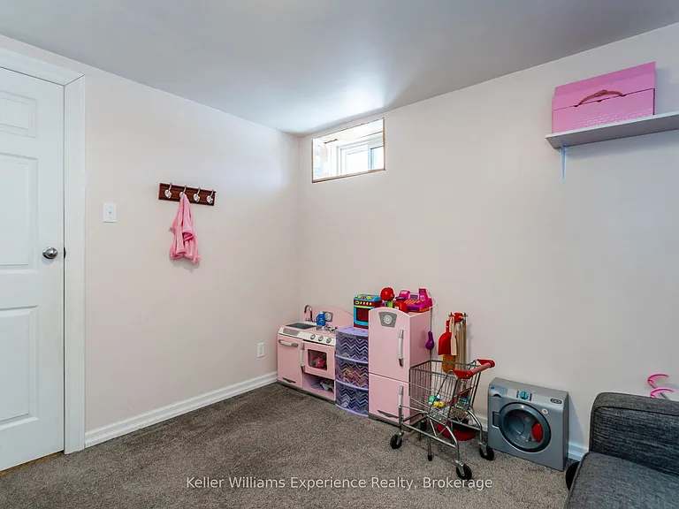 660 Harvey Ave — Photo 23