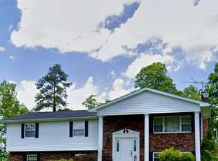 1759 Kentuck Rd, Kenna, WV 25248