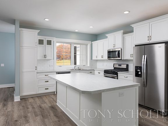 3rd image of 964 Harper Woods Dr SW #2
