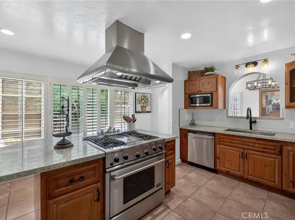 170 N Mohler Dr, Anaheim, CA 92808