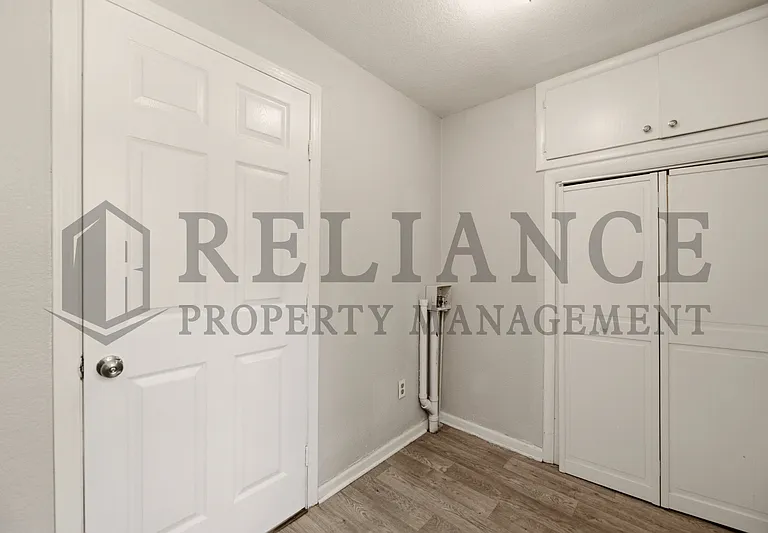 1126 S Silverdale Ct — Photo 26