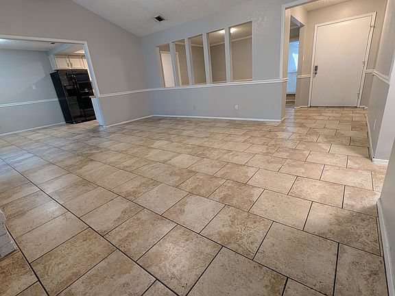 2nd image of 5315 Timber Glade St