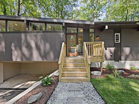 2nd image of 4813 Shady Ln