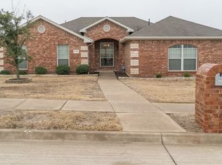 1710 Pine Dr, Midlothian, TX 76065