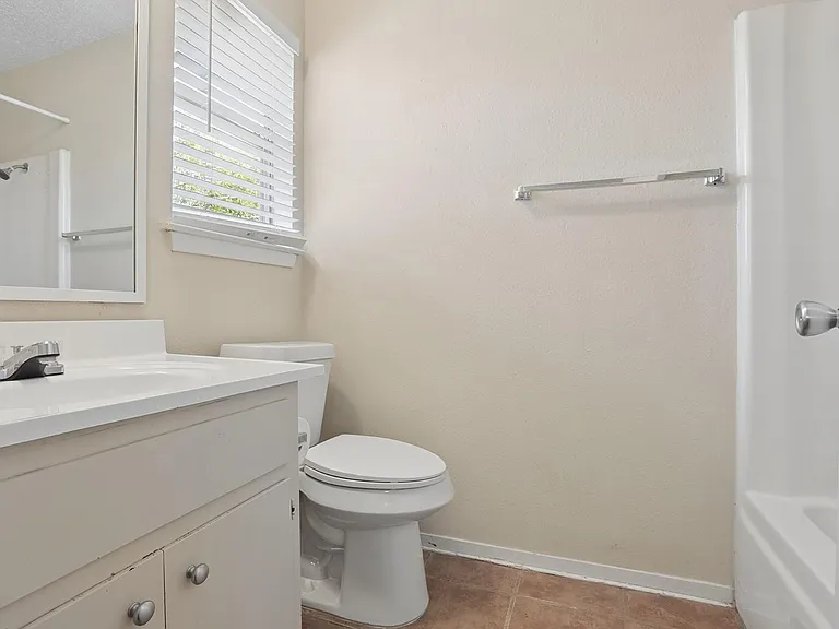 3114 Plantation Rd #A — Photo 10