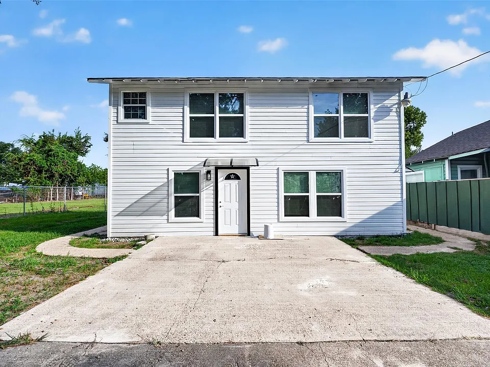 408 W Donovan St