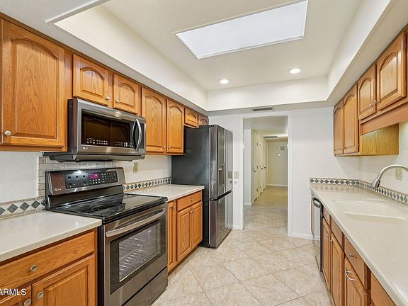 3rd image of 18229 N 103RD Avenue