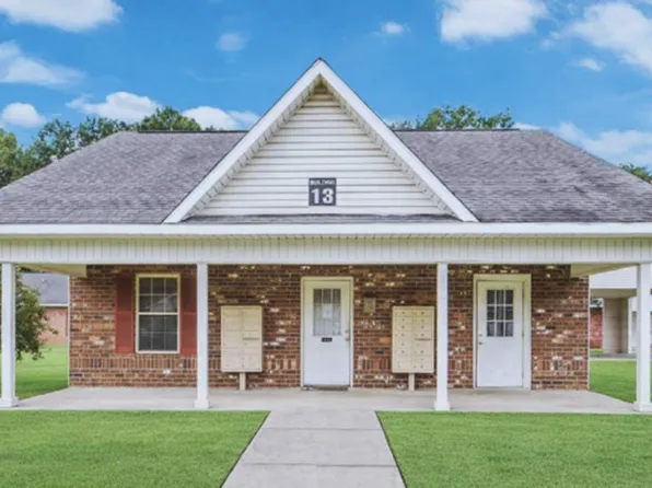 Beau Soleil Estate, 816 Martin Luther King Jr Dr #64a74544d, Lafayette, LA 70501