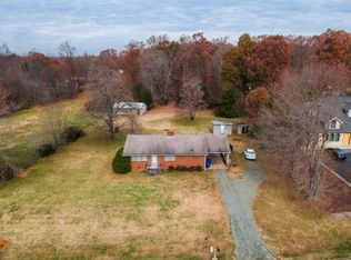 1202 S 5th St, Mebane, NC 27302