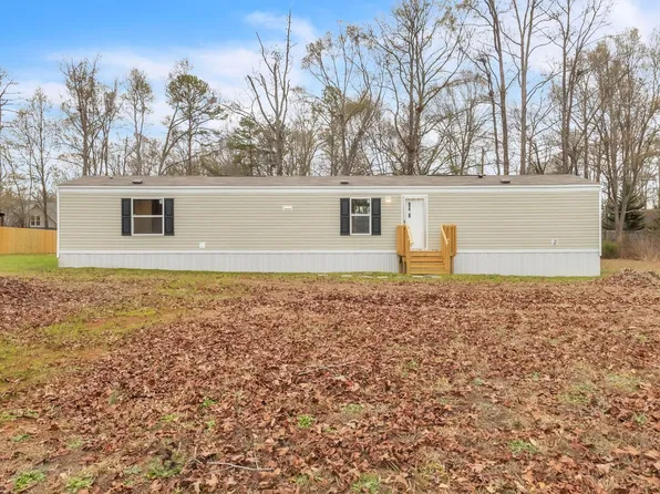 27 Windy Ln, Simpsonville, SC 29681