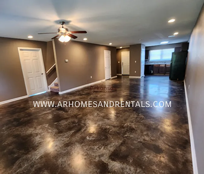 2501 Ridgeland Cir #8 — Photo 2