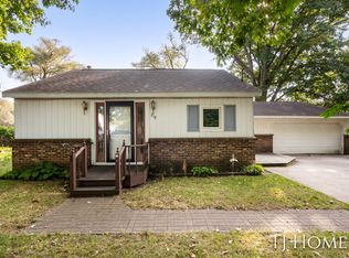 219 Alpine St, Wayland, MI 49348