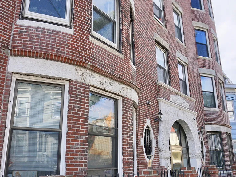 17 Highgate St #11 — Photo 19