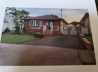 1430 137th St, Flushing, NY 11356