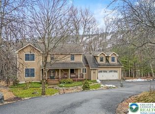 723 Lower Deer Valley Rd, Tannersville, PA 18372