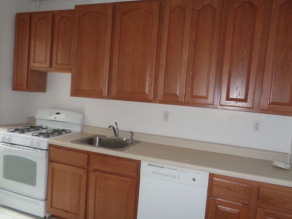 1st image of 120 Garfield Pl APT D5