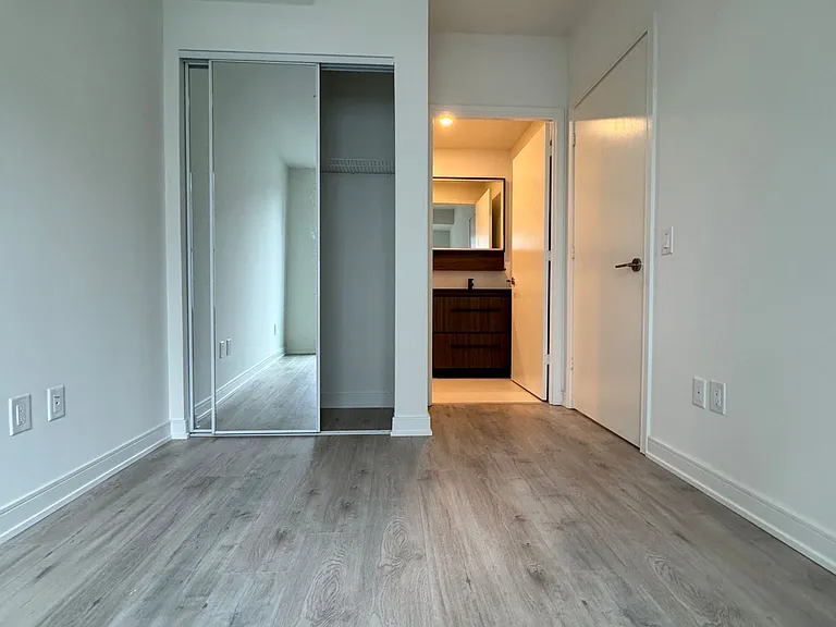 425 Front St E #313 — Photo 18
