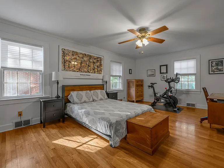121 Dantzler Dr — Photo 10