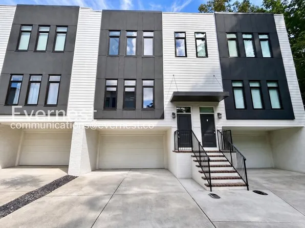 1099 Briar Cove Cir, Atlanta, GA 30329