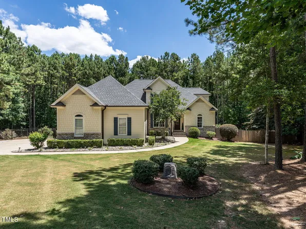525 Belmont Cir, Wake Forest, NC 27587