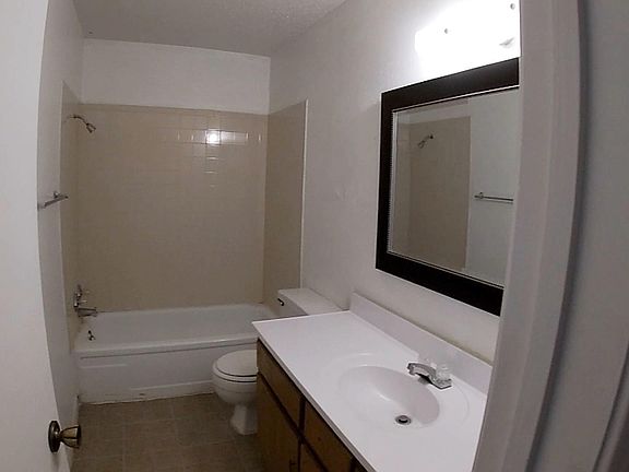 2nd image of 1305 S Maddox Ave #13