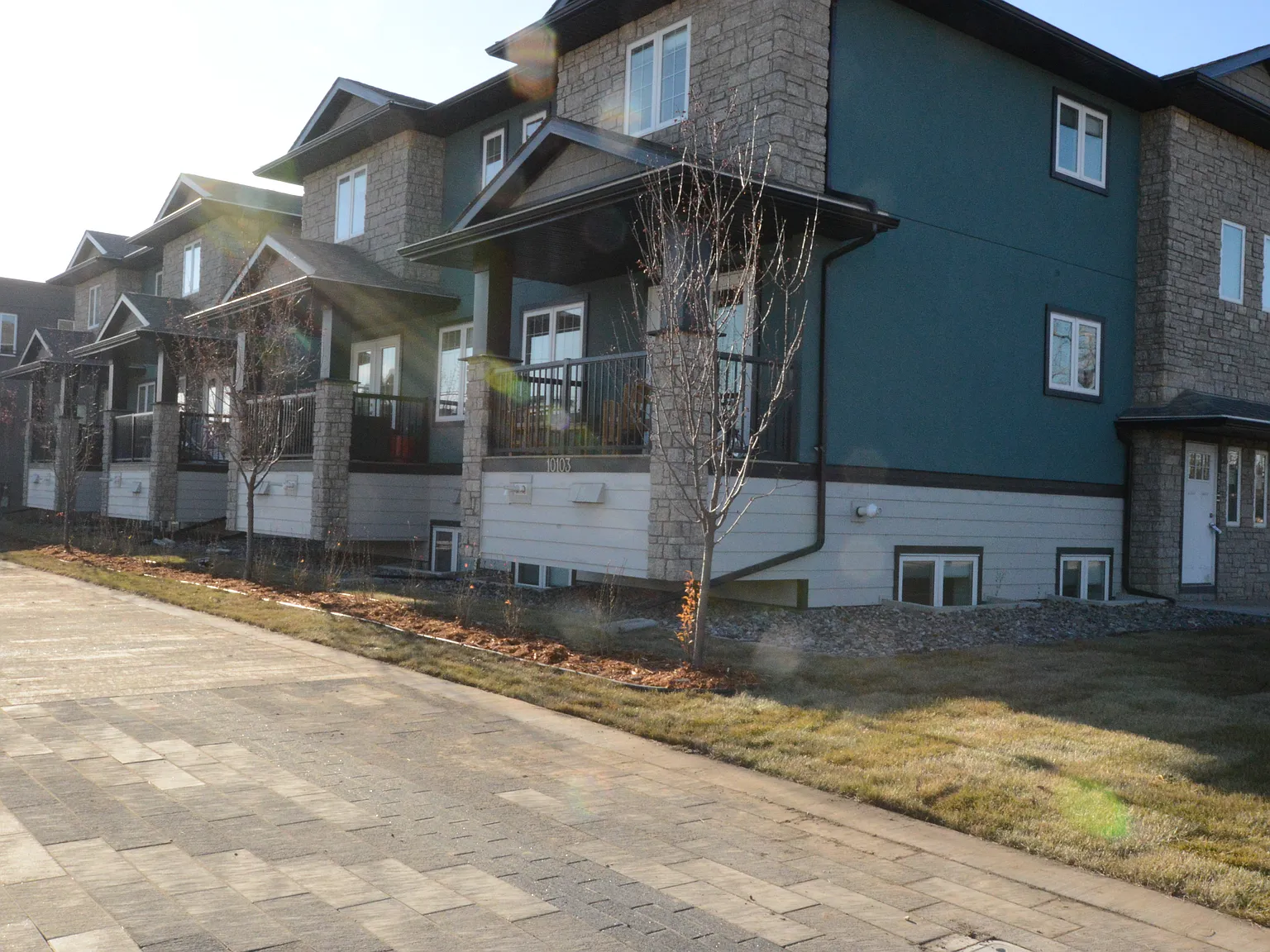 Claire Manor — Photo 2