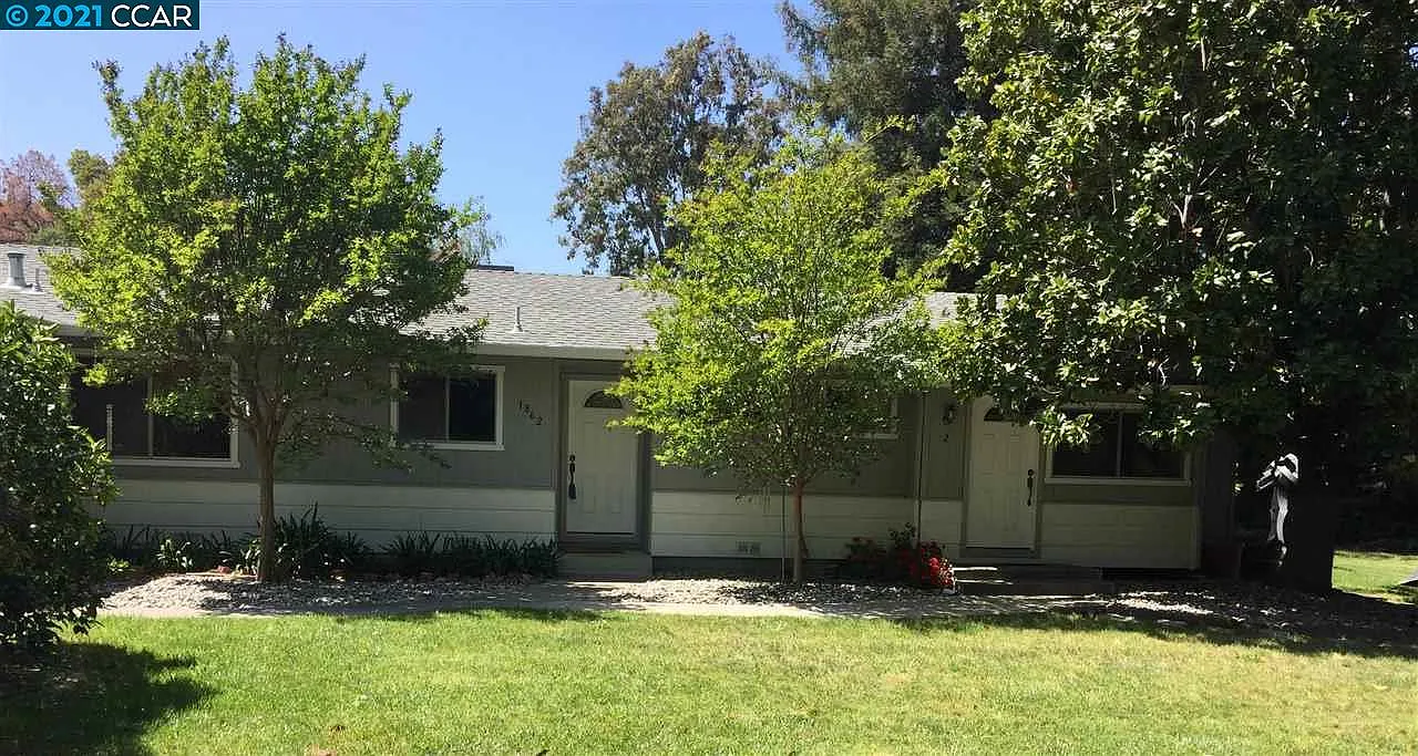 1862 3rd Ave photo 1