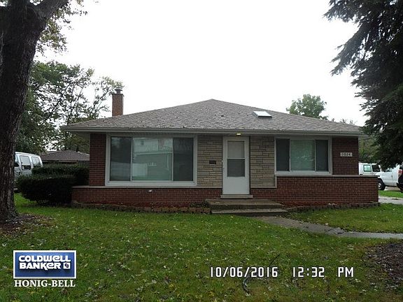 2nd image of 1024 E 159th Pl