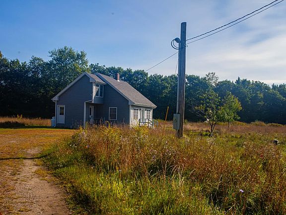 2nd image of 124 Maple Lane